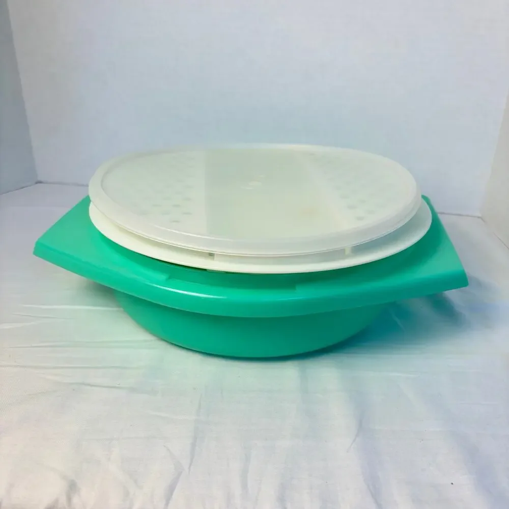 VTG Tupperware jadeite green cheese lettuce grater mandolin bowl with lid. 786.